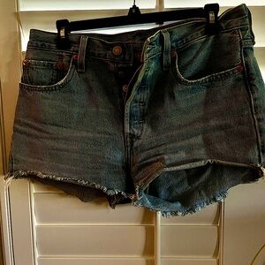 Levi’s 501 button Fly Cut Off Shorts